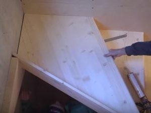 Забежная лестница своими руками: схемы + пошаговая инструкция с фото Забежная лестница своими руками: схемы + пошаговая инструкция с фото