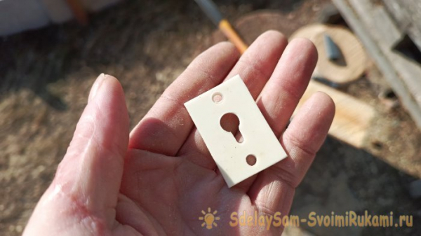 Как сделать декоративную полку из спилов Как сделать декоративную полку из спилов