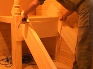 Лестница на мансарду своими руками: пошаговая инструкция + фото Лестница на мансарду своими руками: пошаговая инструкция + фото