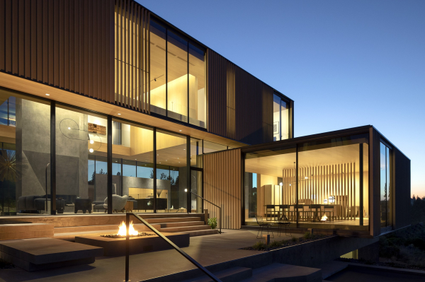 Дом с многослойной пространственной композицией Дом с многослойной пространственной композицией