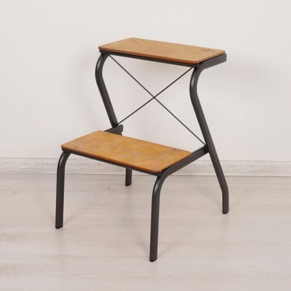 Какую выбрать стремянку для дома: лучшие популярные модели, особенности и правила использования, рейтинг Какую выбрать стремянку для дома: лучшие популярные модели, особенности и правила использования, рейтинг