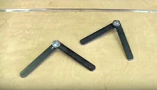 Лестница раскладная на чердак своими руками с люком: пошаговая инструкция Лестница раскладная на чердак своими руками с люком: пошаговая инструкция