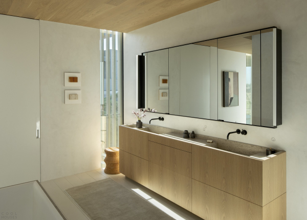 Дом с многослойной пространственной композицией Дом с многослойной пространственной композицией