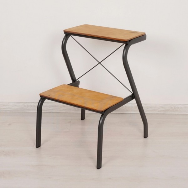 Какую выбрать стремянку для дома: лучшие популярные модели, особенности и правила использования, рейтинг Какую выбрать стремянку для дома: лучшие популярные модели, особенности и правила использования, рейтинг