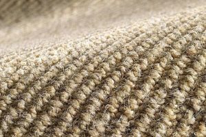 Накладки на ступени лестницы из ковролина: особенности выбора