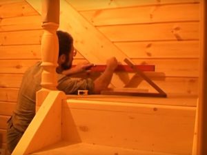 Лестница на мансарду своими руками: пошаговая инструкция + фото Лестница на мансарду своими руками: пошаговая инструкция + фото