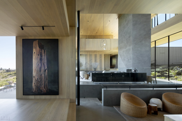 Дом с многослойной пространственной композицией Дом с многослойной пространственной композицией