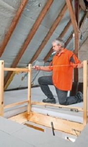 Лестница раскладная на чердак своими руками с люком: пошаговая инструкция Лестница раскладная на чердак своими руками с люком: пошаговая инструкция