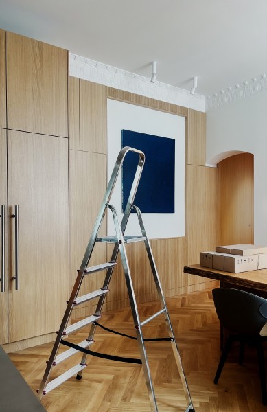 Интерьер квартиры с креативными дизайнерскими решениями