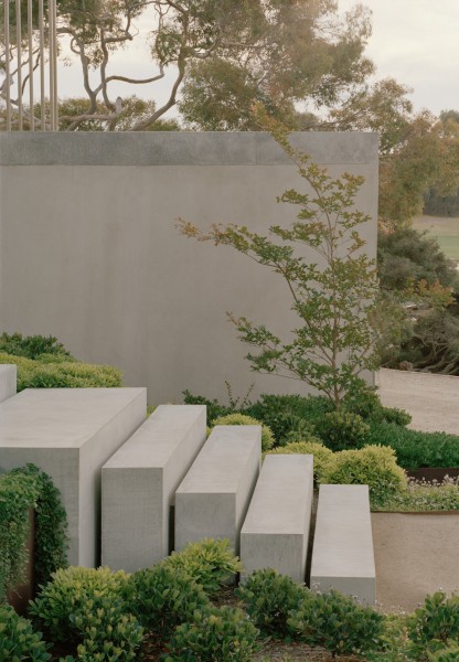 Элегантная резиденция с волнистыми фасадами Элегантная резиденция с волнистыми фасадами