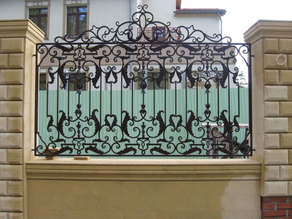 Кованый забор своими руками: пошаговое руководство