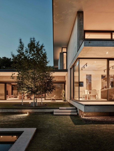 Дом с гармоничным единством природы, дизайна и технологий Дом с гармоничным единством природы, дизайна и технологий