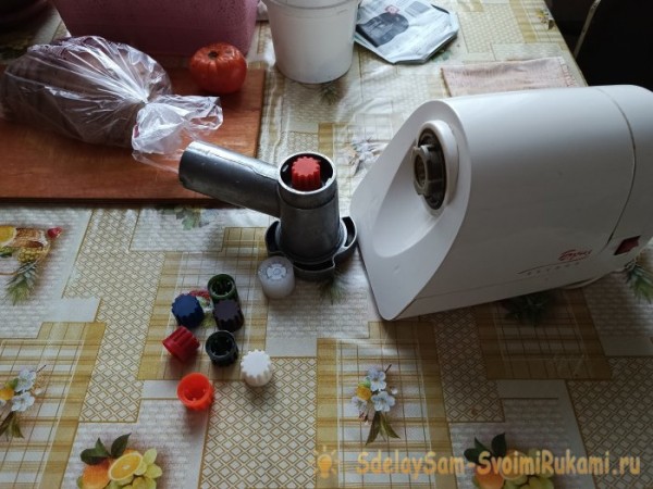 Как в домашних условиях сделать запасные части для электромясорубки Как в домашних условиях сделать запасные части для электромясорубки