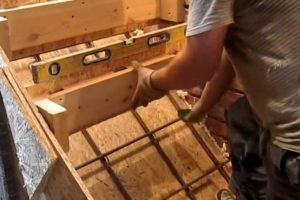 Бетонная лестница своими руками: с какими трудностями придется столкнуться, расчет и пошаговый процесс Бетонная лестница своими руками: с какими трудностями придется столкнуться, расчет и пошаговый процесс