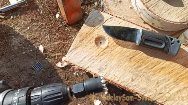 Как сделать декоративную полку из спилов Как сделать декоративную полку из спилов