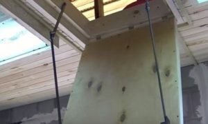 Лестница раскладная на чердак своими руками с люком: пошаговая инструкция Лестница раскладная на чердак своими руками с люком: пошаговая инструкция