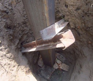 Кирпичные столбы для забора своими руками: пошаговая инструкция Кирпичные столбы для забора своими руками: пошаговая инструкция