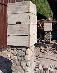 Забор из камня своими руками: пошаговый процесс с пояснениями Забор из камня своими руками: пошаговый процесс с пояснениями