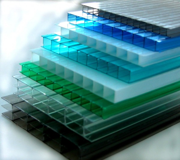 Забор из поликарбоната своими руками: пошаговые инструкции и фото к ним Забор из поликарбоната своими руками: пошаговые инструкции и фото к ним