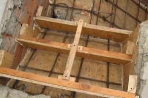 Бетонная лестница своими руками: с какими трудностями придется столкнуться, расчет и пошаговый процесс Бетонная лестница своими руками: с какими трудностями придется столкнуться, расчет и пошаговый процесс