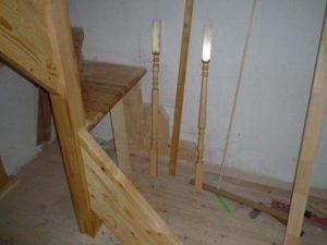 Забежная лестница своими руками: схемы + пошаговая инструкция с фото Забежная лестница своими руками: схемы + пошаговая инструкция с фото