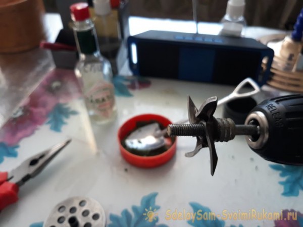 Как правильно заточить ножи мясорубки Как правильно заточить ножи мясорубки