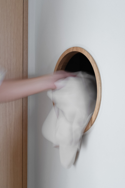 Скульптурная бетонная вилла в суровом рельефе Скульптурная бетонная вилла в суровом рельефе