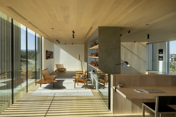 Дом с многослойной пространственной композицией Дом с многослойной пространственной композицией