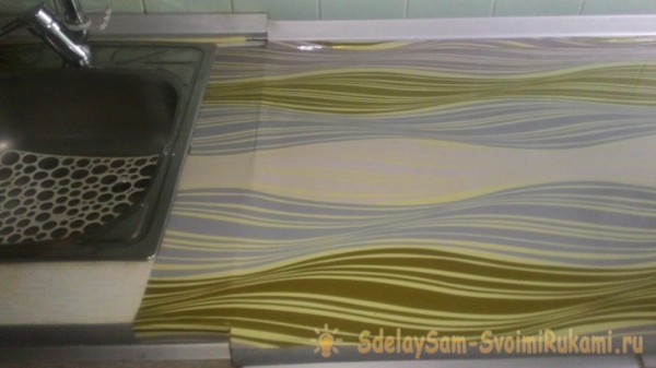 Как в два счета обновить старую столешницу своими руками