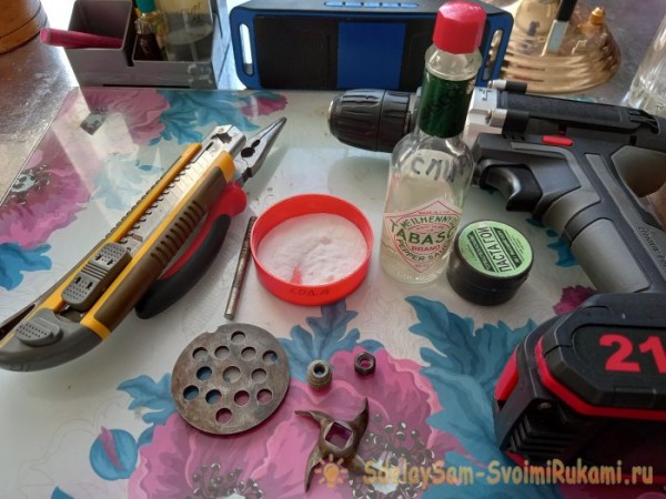 Как правильно заточить ножи мясорубки Как правильно заточить ножи мясорубки