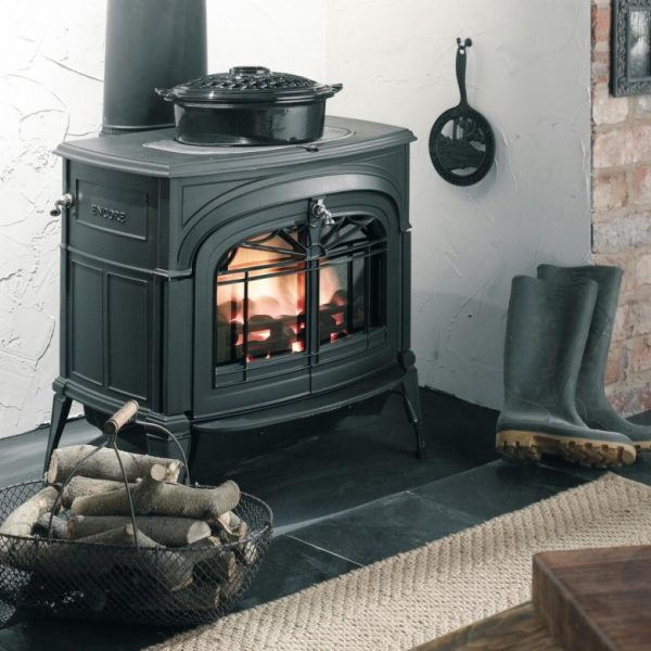 Какую печь лучше поставить в дачном домике: обзор популярных моделей