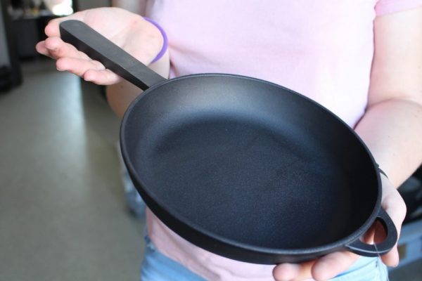 Как выбрать чугунную сковороду &mdash; рейтинг лучших моделей 2024 года