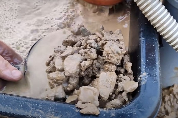 Гидробурение скважины на воду своими руками за 1.5 часа: разбираемся в каких случаях это реально Гидробурение скважины на воду своими руками за 1.5 часа: разбираемся в каких случаях это реально