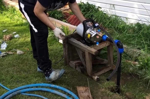 Гидробурение скважины на воду своими руками за 1.5 часа: разбираемся в каких случаях это реально Гидробурение скважины на воду своими руками за 1.5 часа: разбираемся в каких случаях это реально