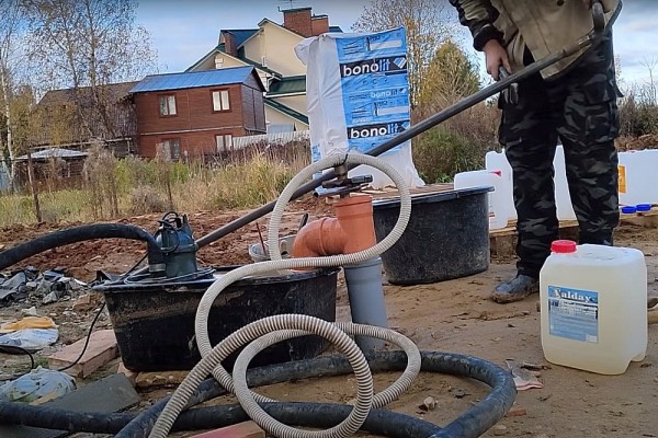 Гидробурение скважины на воду своими руками за 1.5 часа: разбираемся в каких случаях это реально Гидробурение скважины на воду своими руками за 1.5 часа: разбираемся в каких случаях это реально