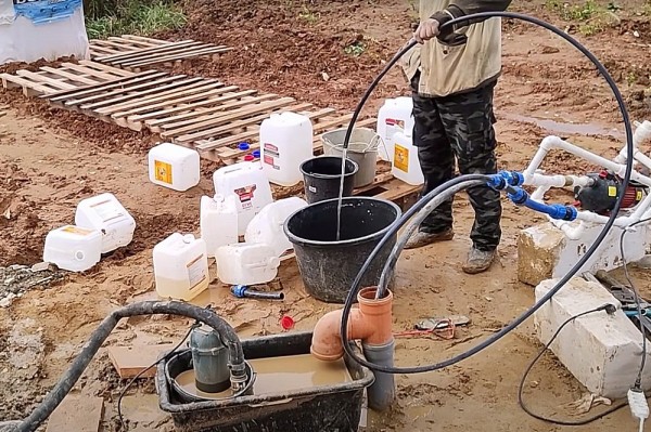 Гидробурение скважины на воду своими руками за 1.5 часа: разбираемся в каких случаях это реально Гидробурение скважины на воду своими руками за 1.5 часа: разбираемся в каких случаях это реально