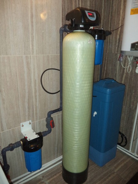 Фильтры для обезжелезивания воды из скважины для частного дома и коттеджа