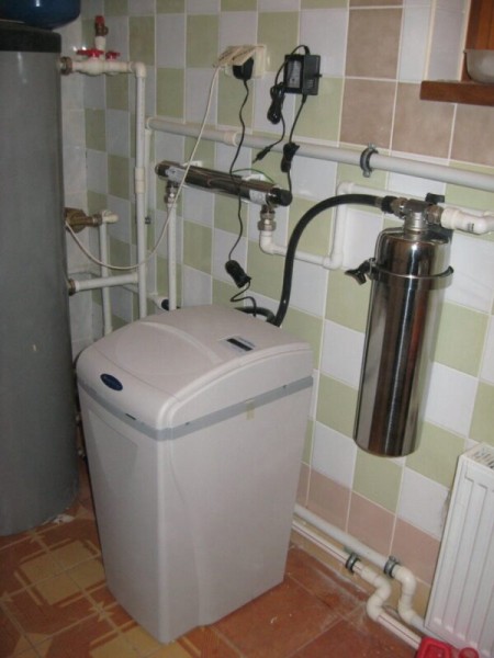 Фильтры для умягчения воды для частного дома и квартиры: ионообменный, магистральный, половолоконный Фильтры для умягчения воды для частного дома и квартиры: ионообменный, магистральный, половолоконный