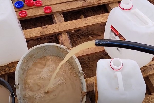 Гидробурение скважины на воду своими руками за 1.5 часа: разбираемся в каких случаях это реально Гидробурение скважины на воду своими руками за 1.5 часа: разбираемся в каких случаях это реально