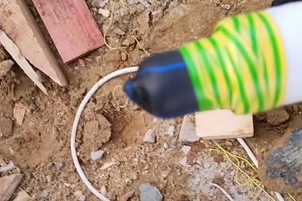 Гидробурение скважины на воду своими руками за 1.5 часа: разбираемся в каких случаях это реально Гидробурение скважины на воду своими руками за 1.5 часа: разбираемся в каких случаях это реально