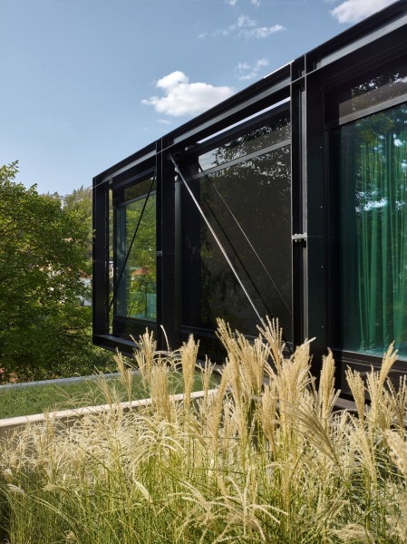 Мостообразная вилла с инновационным дизайном Мостообразная вилла с инновационным дизайном