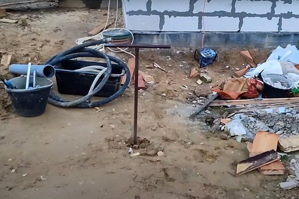 Гидробурение скважины на воду своими руками за 1.5 часа: разбираемся в каких случаях это реально Гидробурение скважины на воду своими руками за 1.5 часа: разбираемся в каких случаях это реально