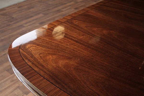 Лак для мебели из дерева какой лучше – правила выбора и рейтинг ТОП-12