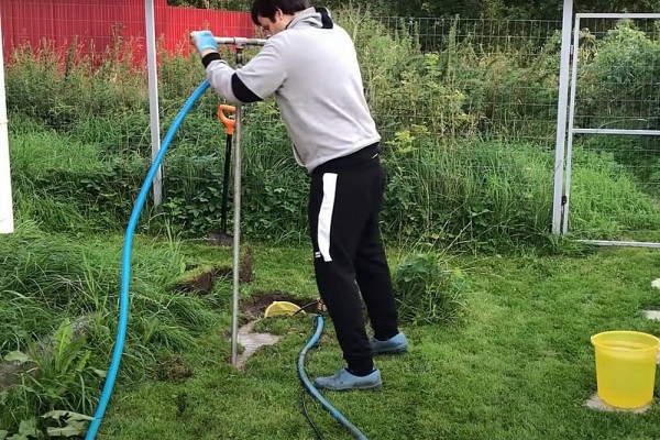 Гидробурение скважины на воду своими руками за 1.5 часа: разбираемся в каких случаях это реально Гидробурение скважины на воду своими руками за 1.5 часа: разбираемся в каких случаях это реально