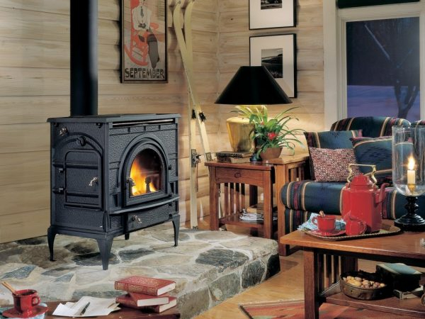 Какую печь лучше поставить в дачном домике: обзор популярных моделей