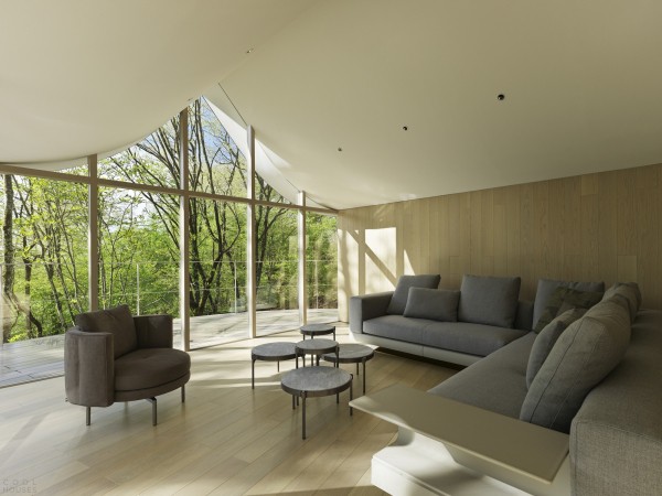 Дом выходного дня со скульптурной крышей Дом выходного дня со скульптурной крышей