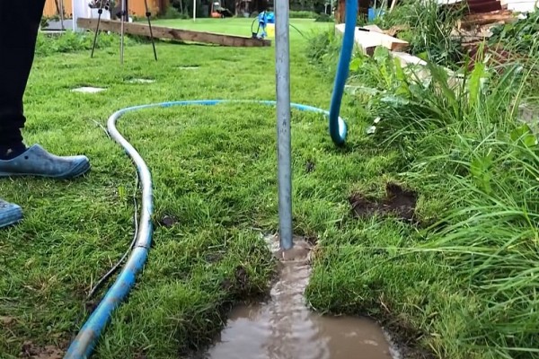 Гидробурение скважины на воду своими руками за 1.5 часа: разбираемся в каких случаях это реально Гидробурение скважины на воду своими руками за 1.5 часа: разбираемся в каких случаях это реально