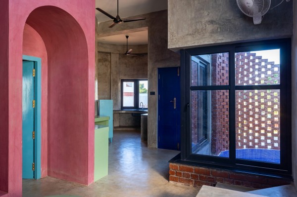 Брутальный гостевой дом с модернистской эстетикой