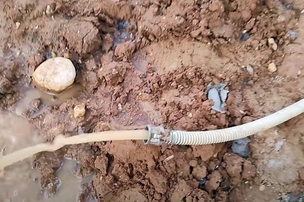 Гидробурение скважины на воду своими руками за 1.5 часа: разбираемся в каких случаях это реально Гидробурение скважины на воду своими руками за 1.5 часа: разбираемся в каких случаях это реально