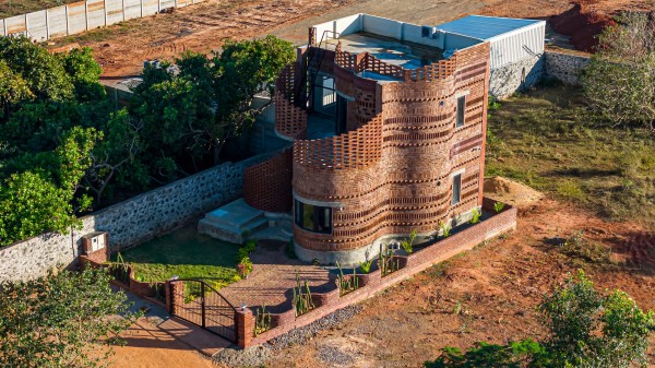 Брутальный гостевой дом с модернистской эстетикой